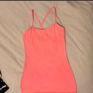 Lululemon tank